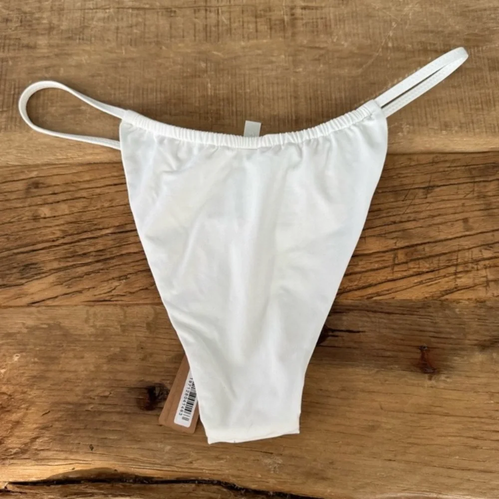 SKIMS Recycled Swim String Bikini Bottom M